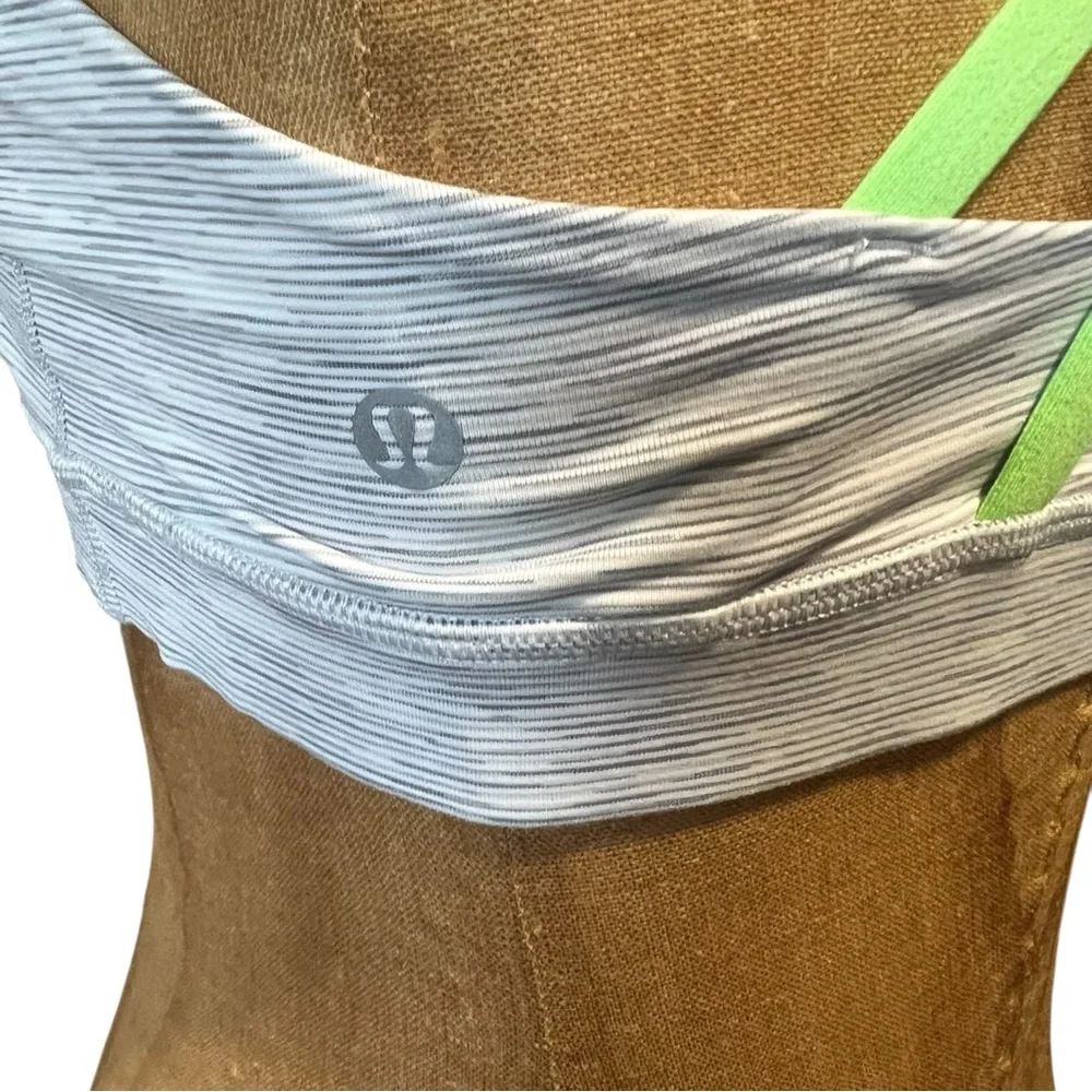 Lululemon Athletica Energy Sports Bra - White and Green EUC 8 - Picture 5 of 9